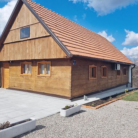 Krnjak Ruralna Kuca Za Odmor Kablarovo Brdo旅馆 外观 照片