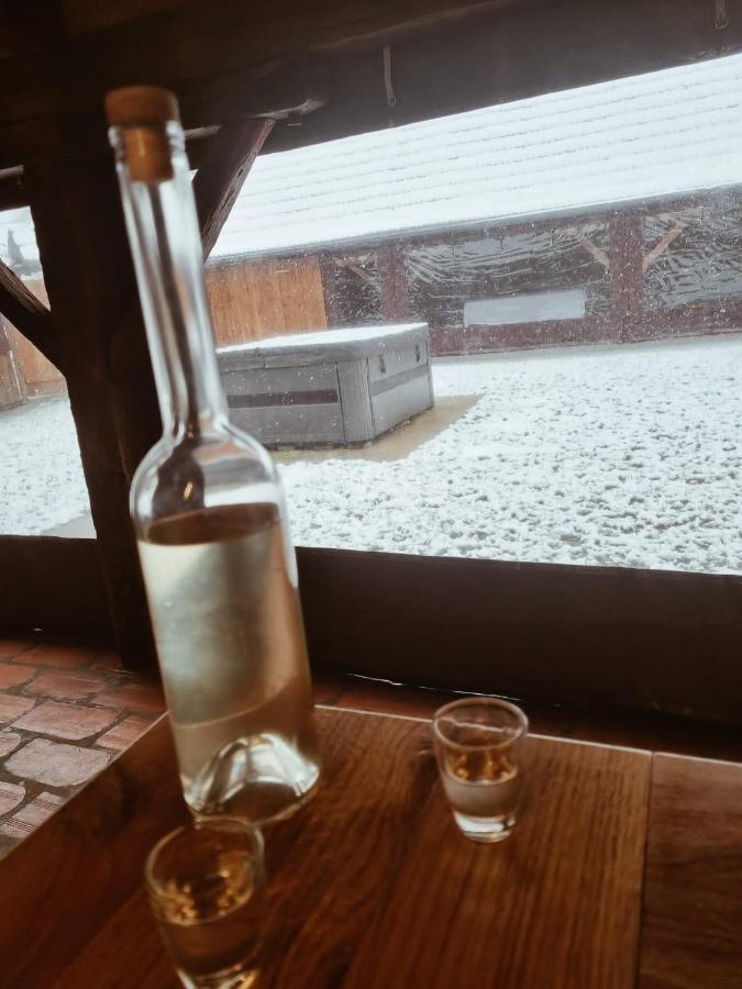 Krnjak Ruralna Kuca Za Odmor Kablarovo Brdo旅馆 外观 照片