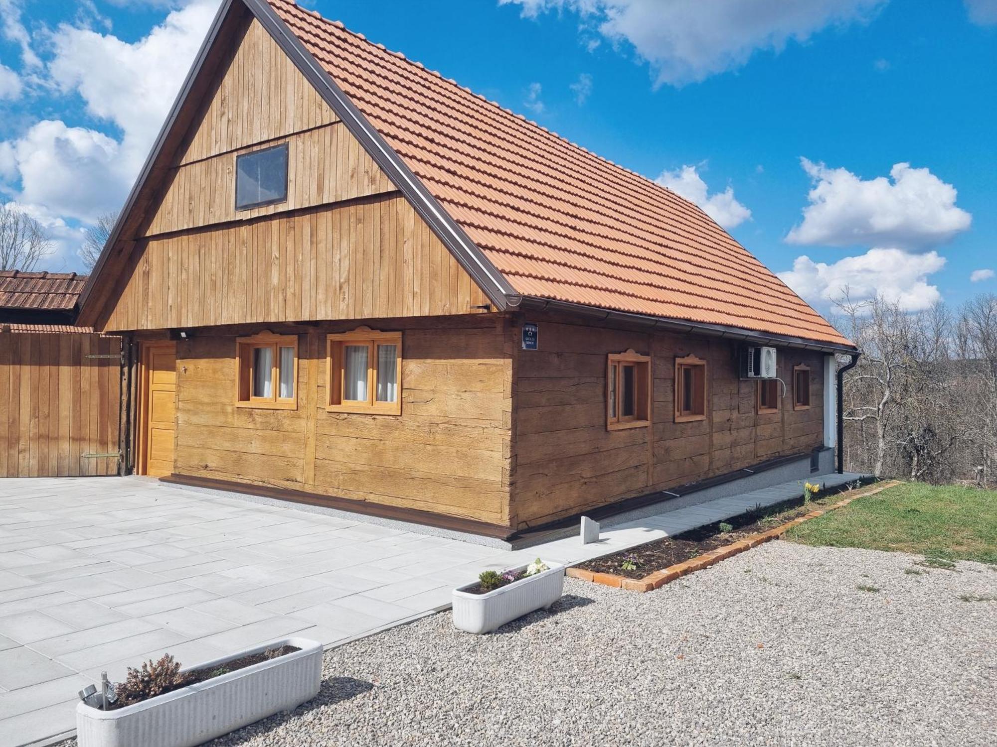 Krnjak Ruralna Kuca Za Odmor Kablarovo Brdo旅馆 外观 照片